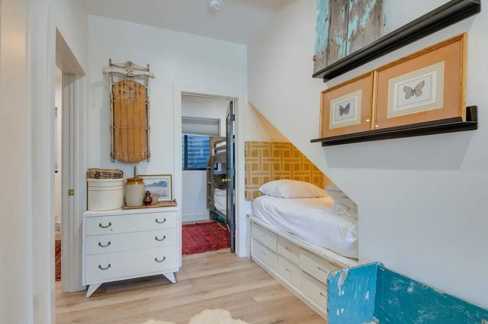 Alpine  Mountain Escape