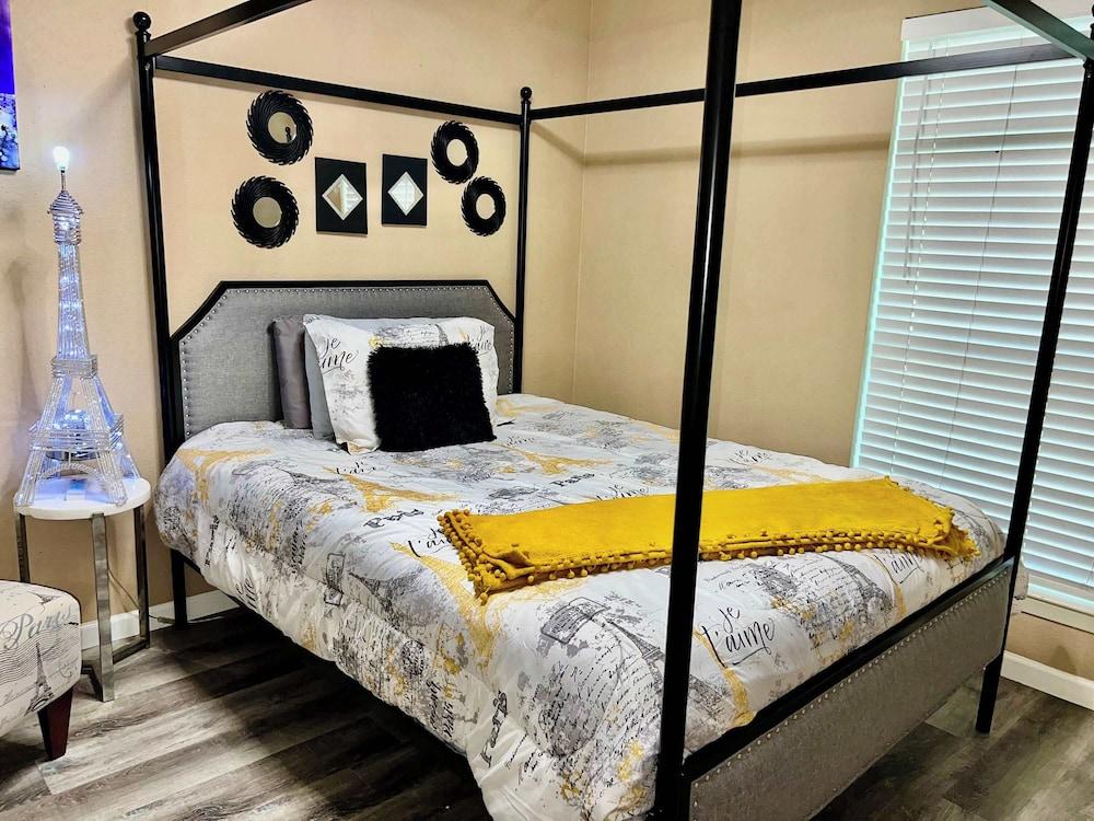 Katy Hideaway Charming 3 Bdr!