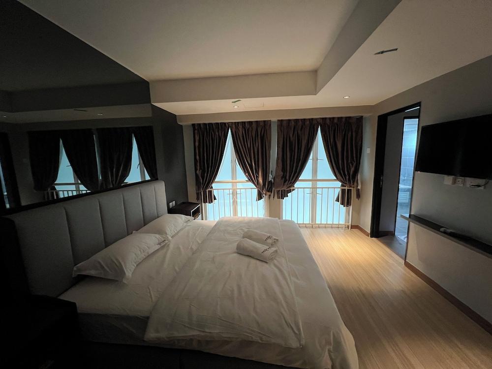 Teamwork Melaka Duplex Unit AyerKeroh