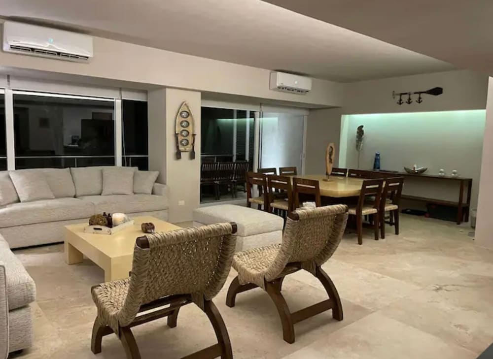 Exclusivo Departamento Acapulco Playa