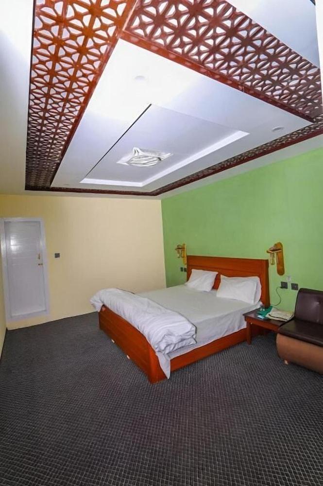 Apricot Spring Resort