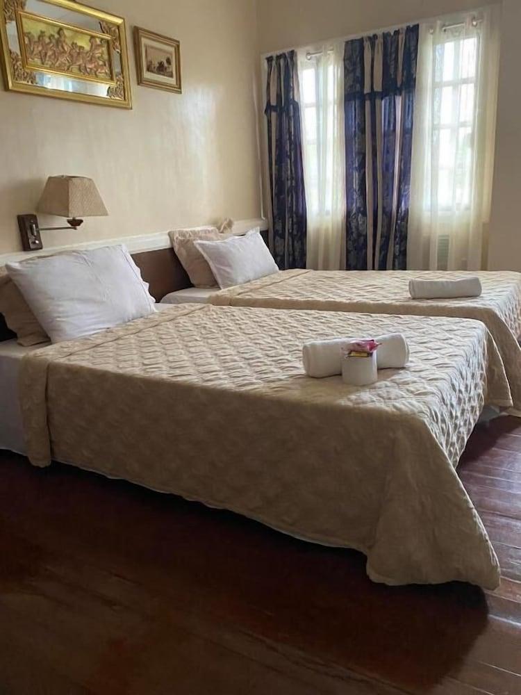 Stefanie Grace Paradise Inn & Restobar