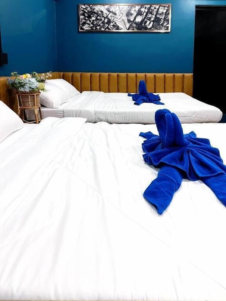 Airport Mini Hostel at Don Muang Airport