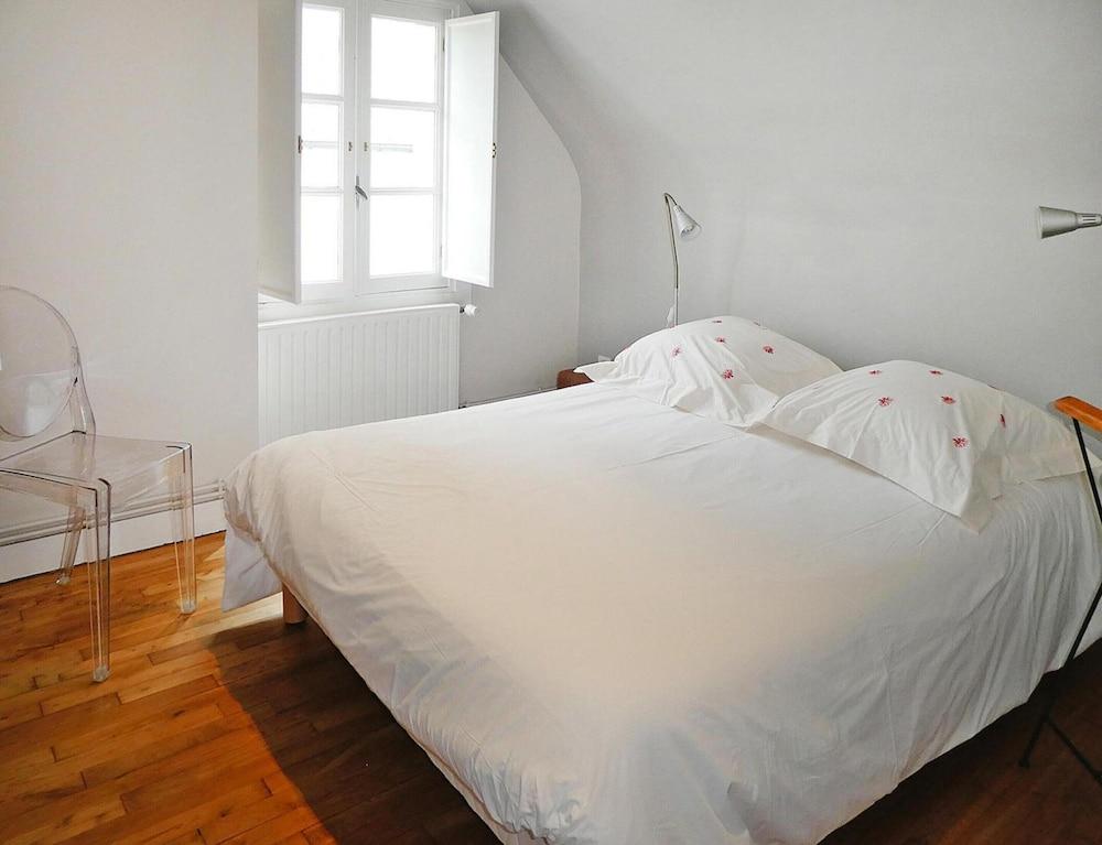 Charming Home in Carnac Near Sandy Beach