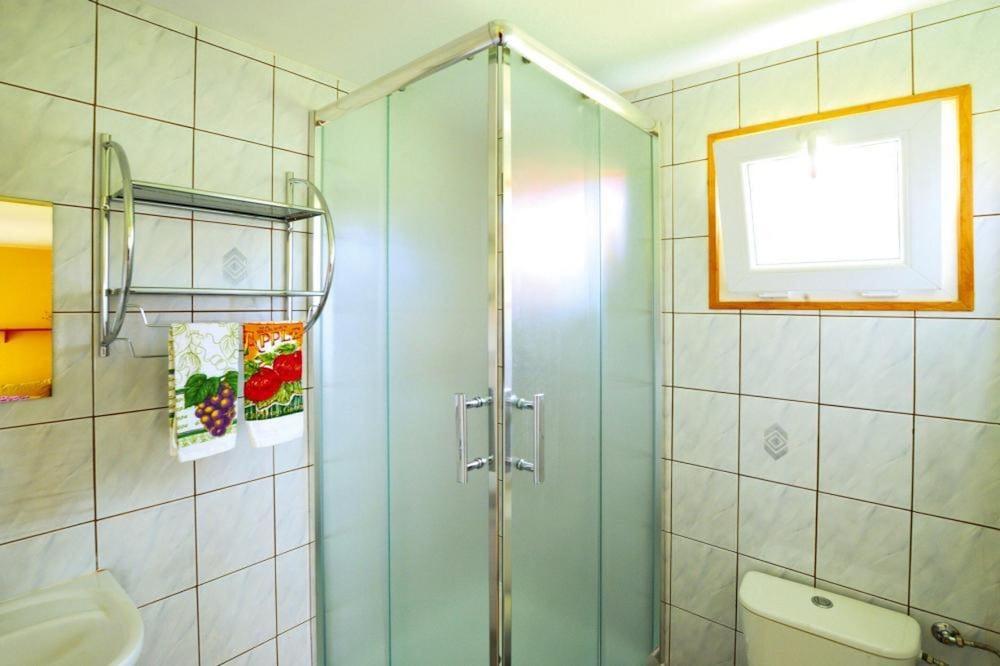 Bungalow Close to the Beach, Sianozety