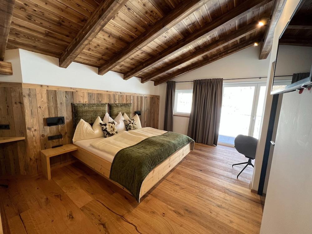 Penthouse in Wildkogel With Mountain Views