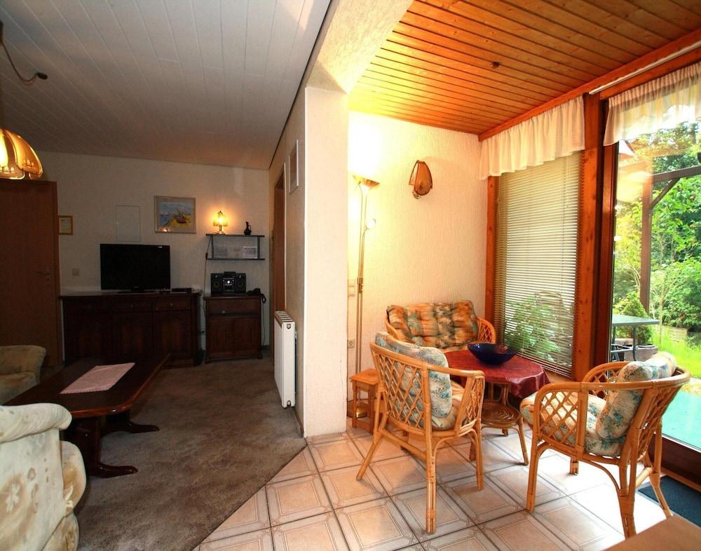 Schone Ferienwohnung mit Terrasse, Altenberg