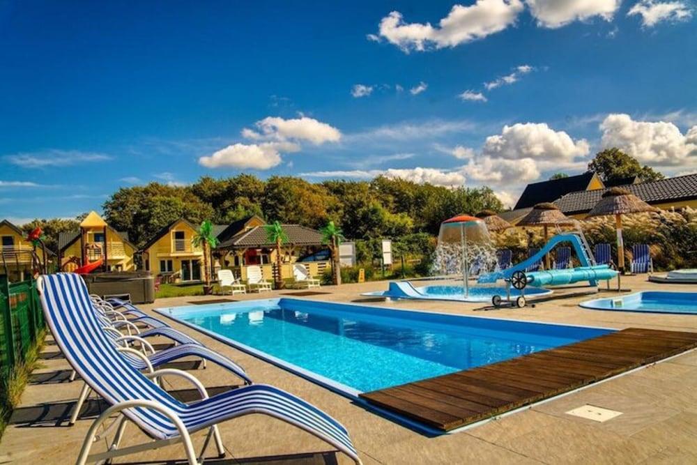 Large Holiday Homes, Pool, Sauna, Whirlpool