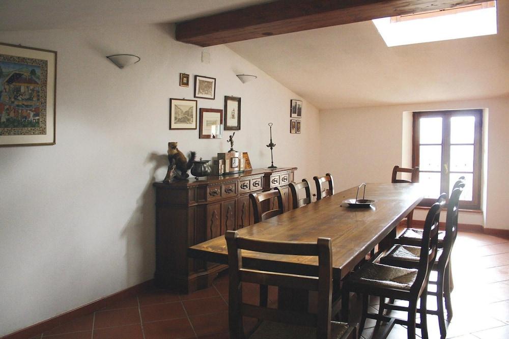 Country House in Tuscany With Panoramic Views