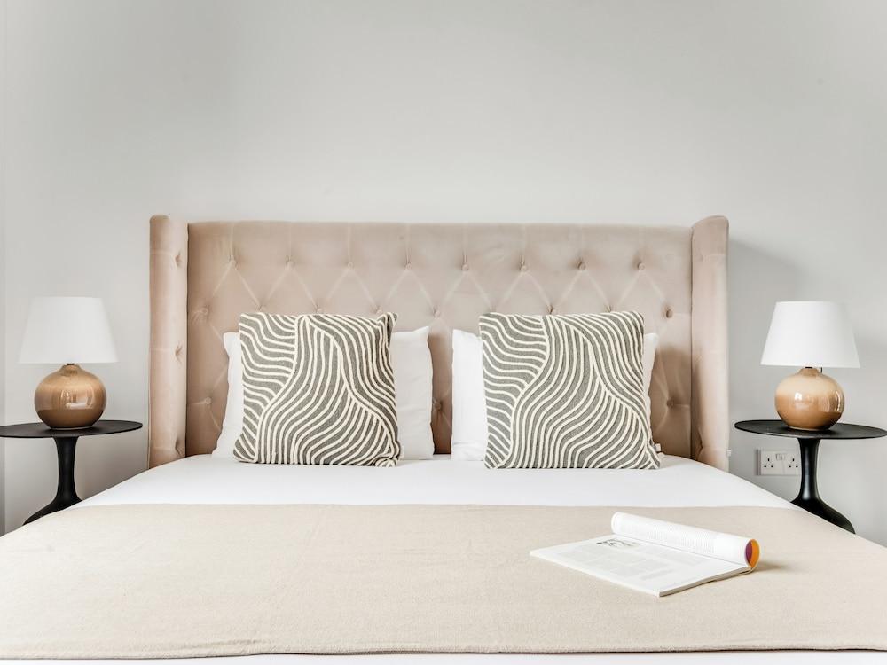 Sanders Premier Downtown