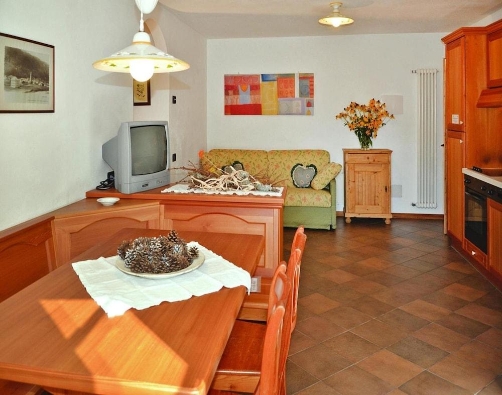 Apartment in Pellizzano Near Shopping