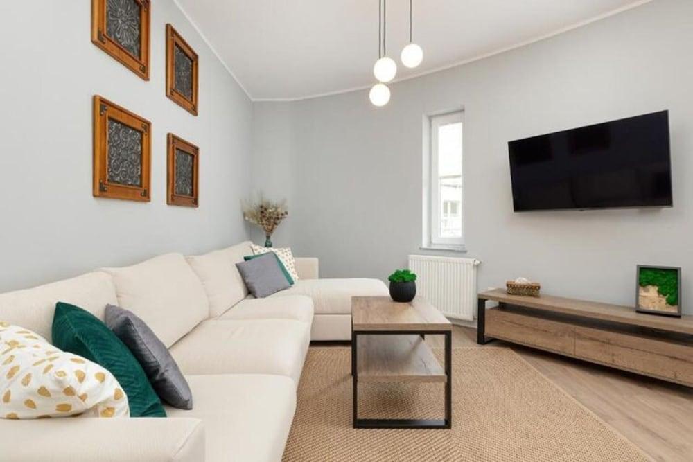 Spacious Apartment,summer Swimming Pool, Pobierowo