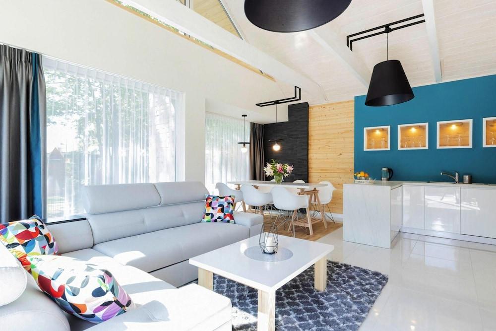 Holiday Home in Ustronie Morskie Near Beach