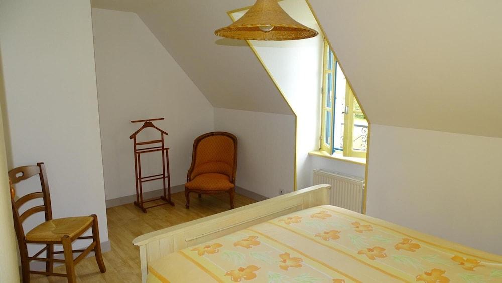 Holiday Home, Plovan