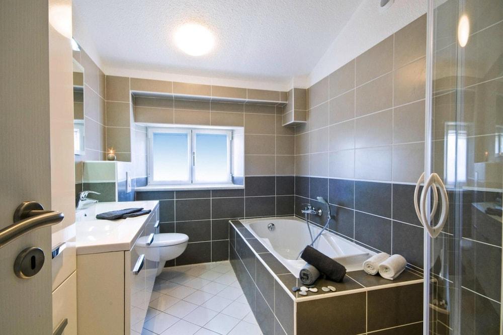 Terraced House in Vidauban With Pool