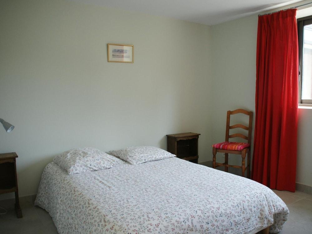 Nice Villa With Magnificent View in Plougasnou