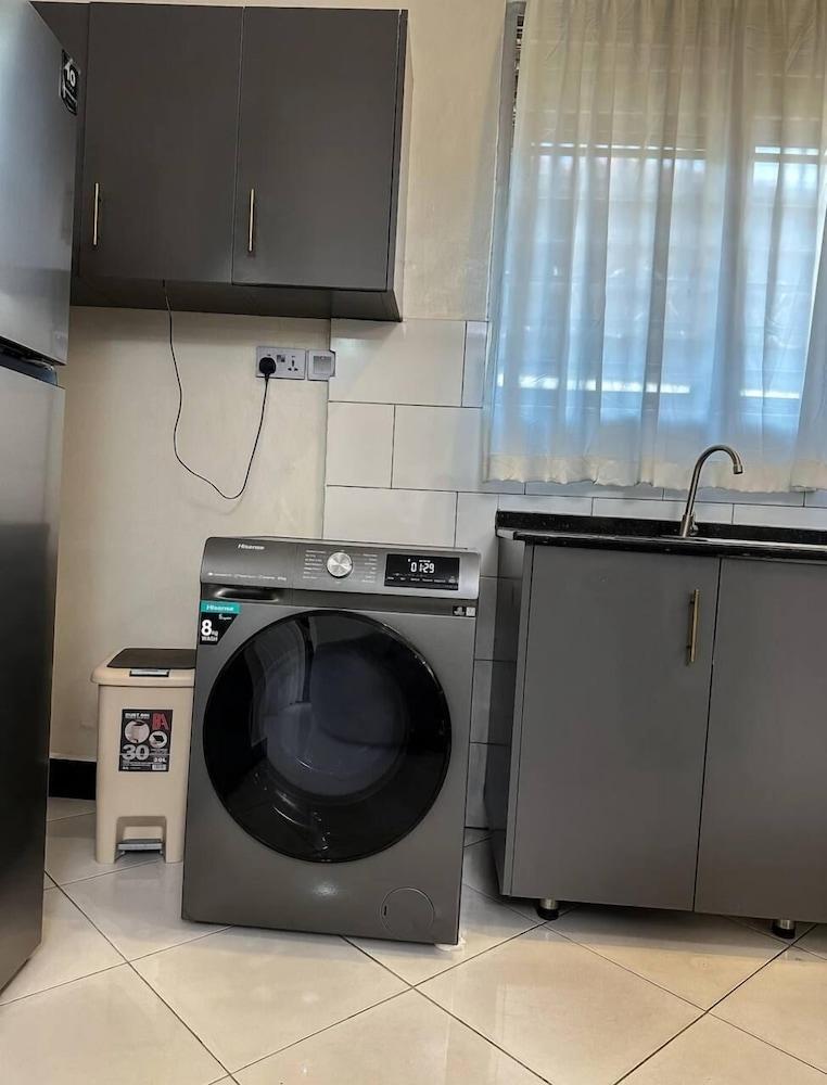 LivLuxe Apartments 6