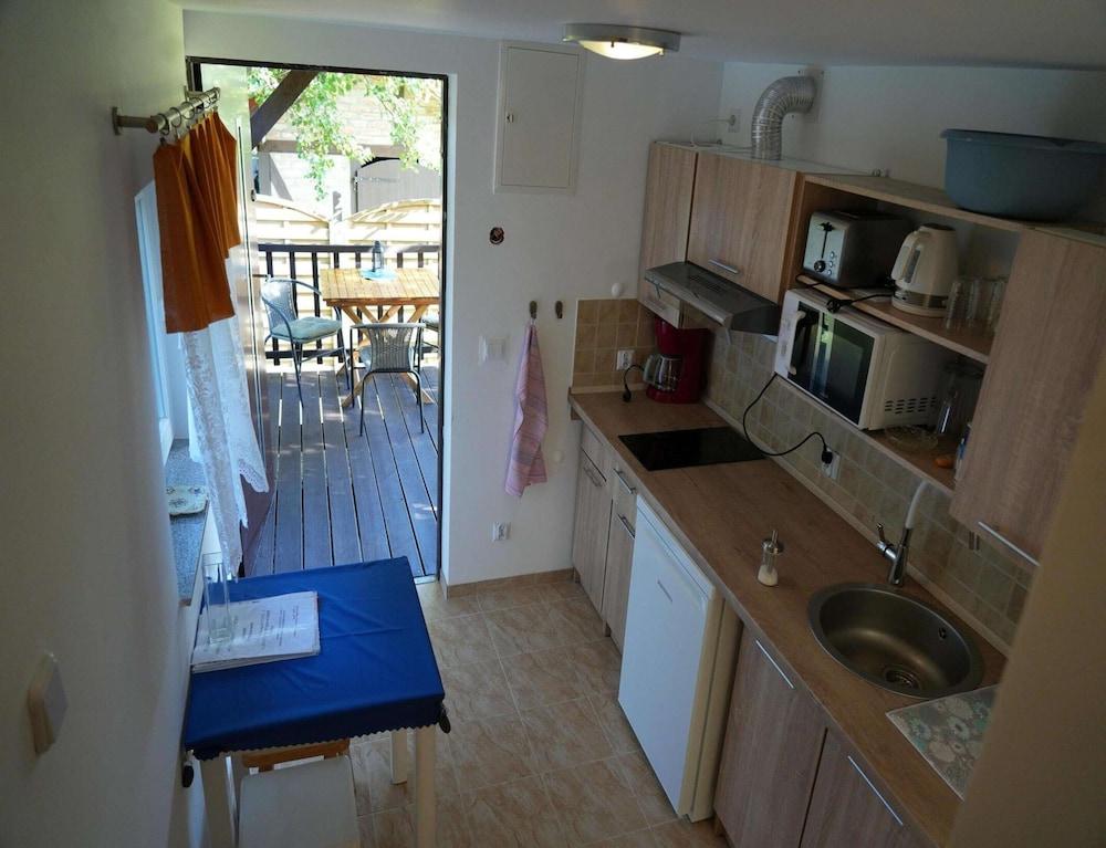 Bungalow in Kolczewo With Parking Space