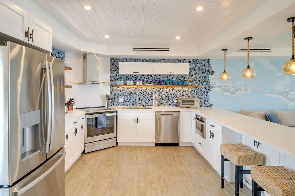 Florida Keys Getaway w/ Stunning Ocean Views