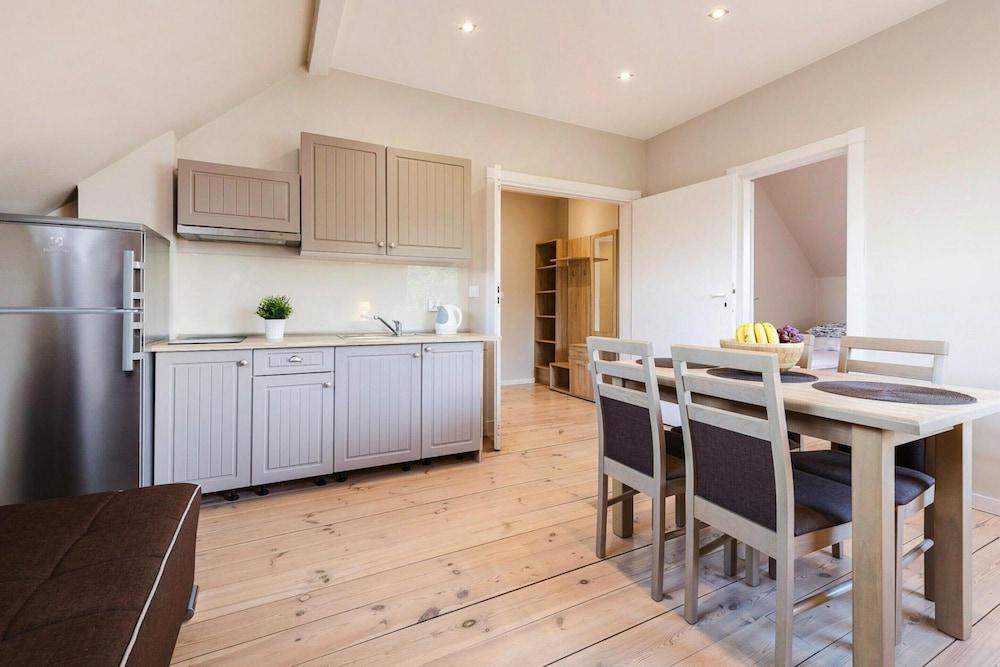 Apartment in Leba With a Garden