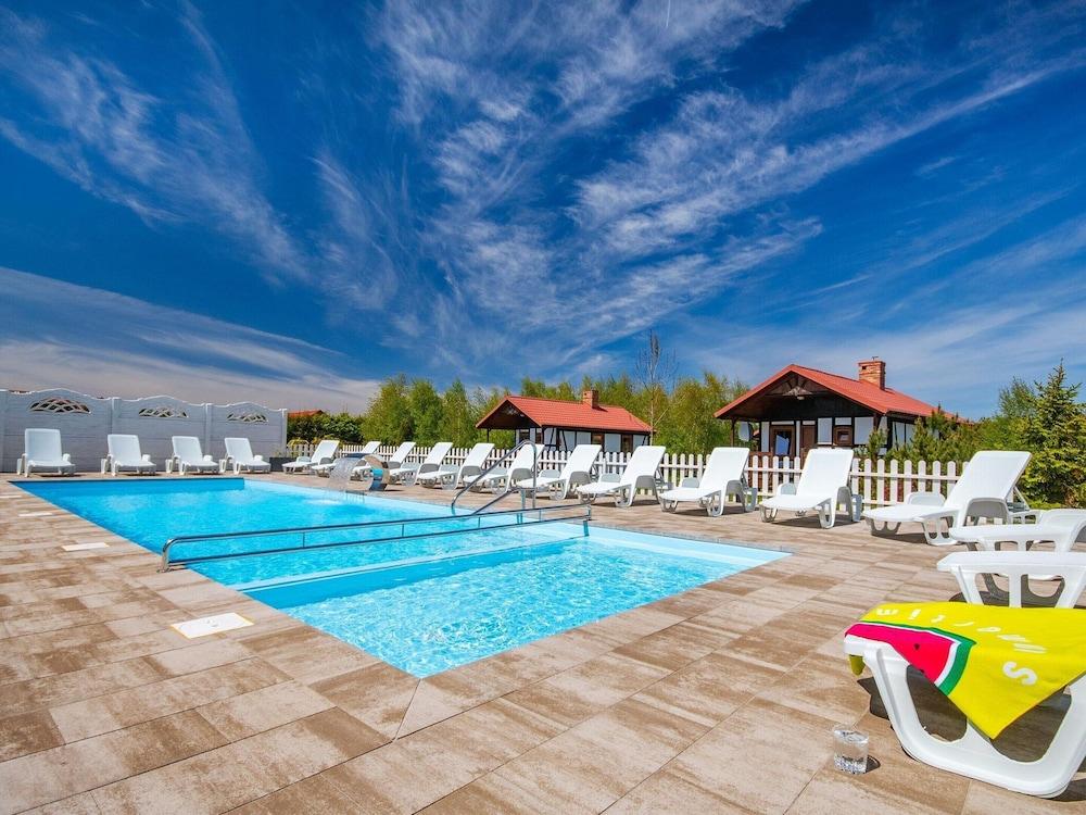 Holiday Homes With Fireplace , Summer Pool