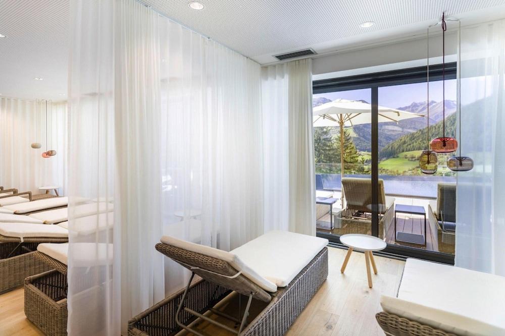 Apartment in Matrei With ski Storage