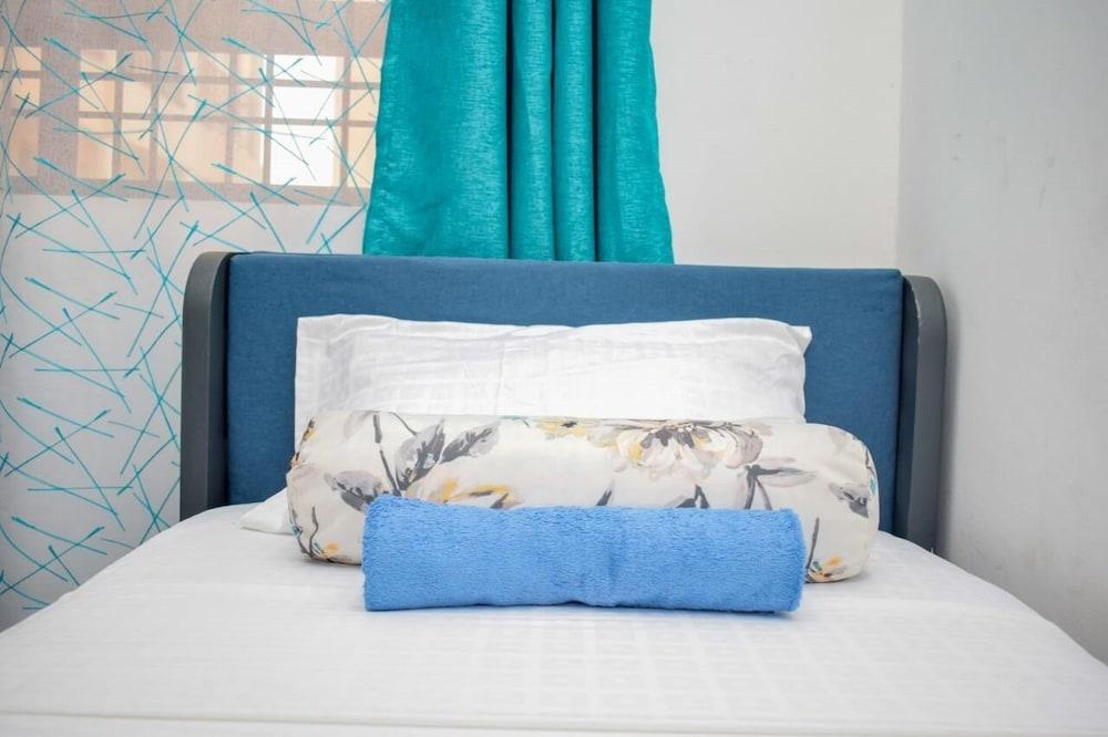 Casey's Apartments Bamburi