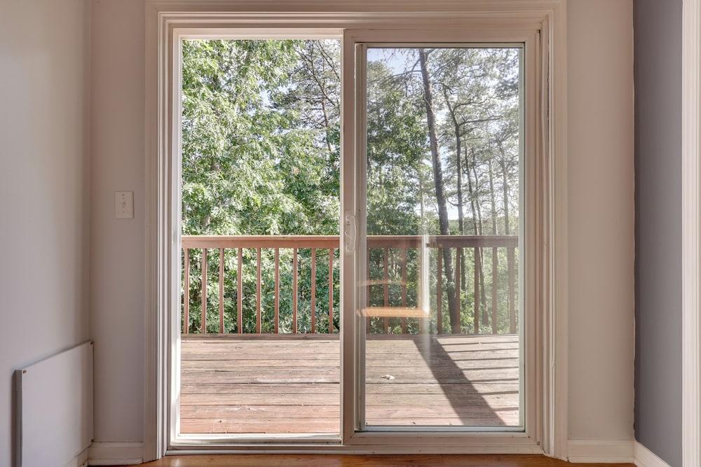 Bryce Resort Getaway w/ Sauna, 1 Mi to Lake Beach!