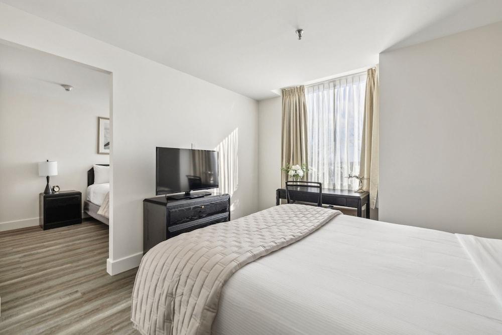 Dev Hotel and Conference Centre