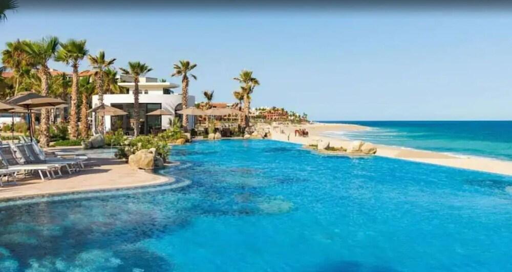 2BD Villa La Valencia Ocean View 5 Star Resort