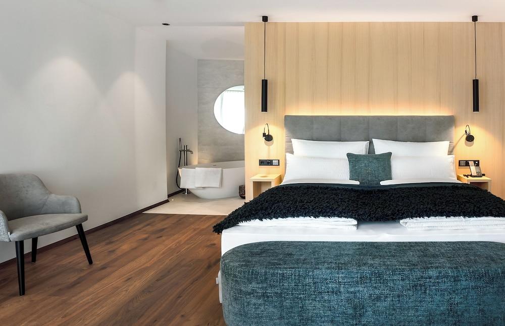 ANNA LODGES DOLOMITES