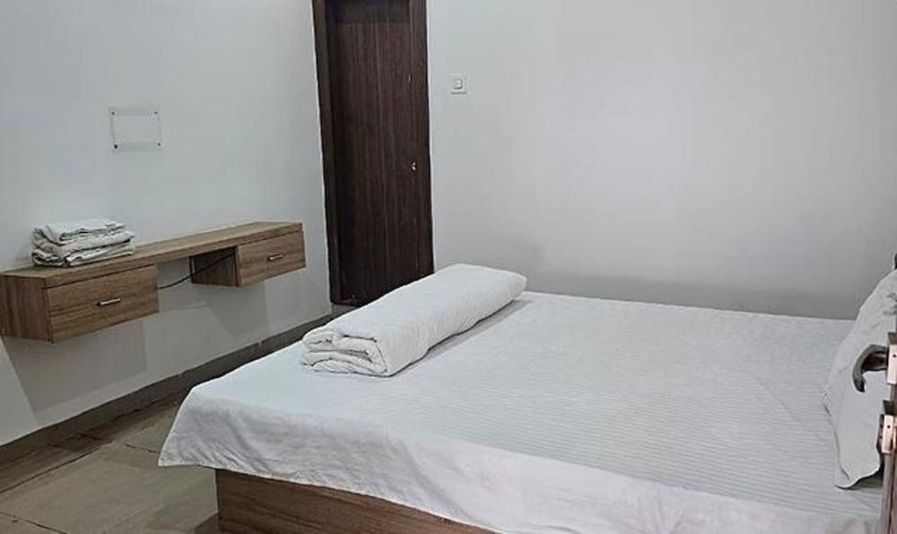 Fabhotel Kas Executive