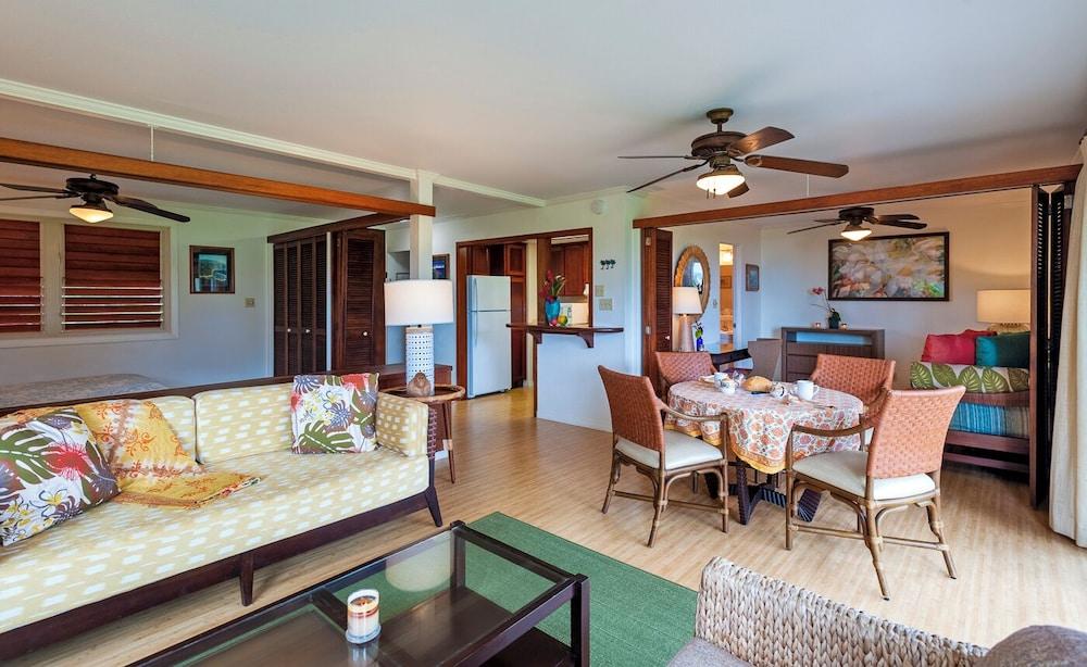 Hanalei Colony Resort E1