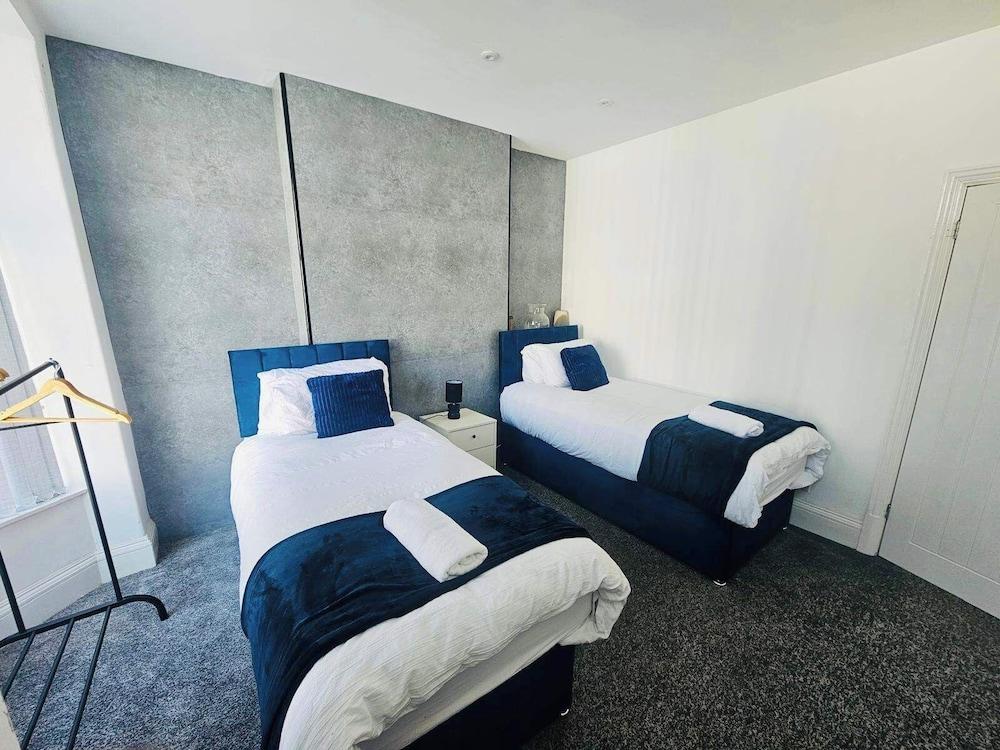 Housesleeps6-garden-freeparking-wifi-cityretreat