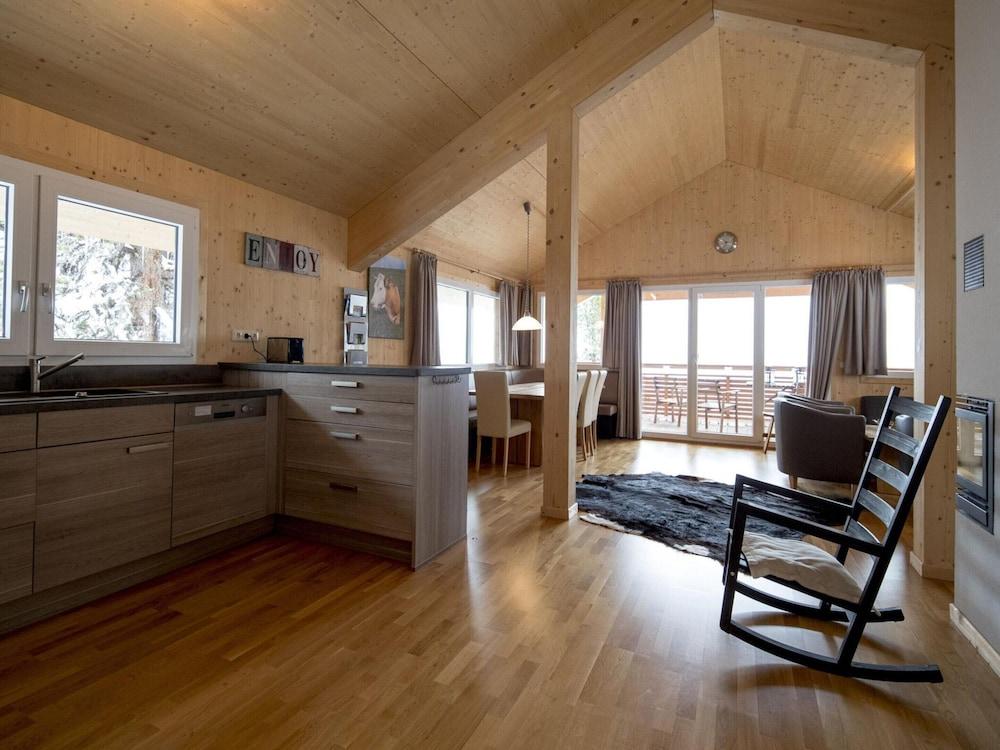 Amazing Chalet With Whirlpool