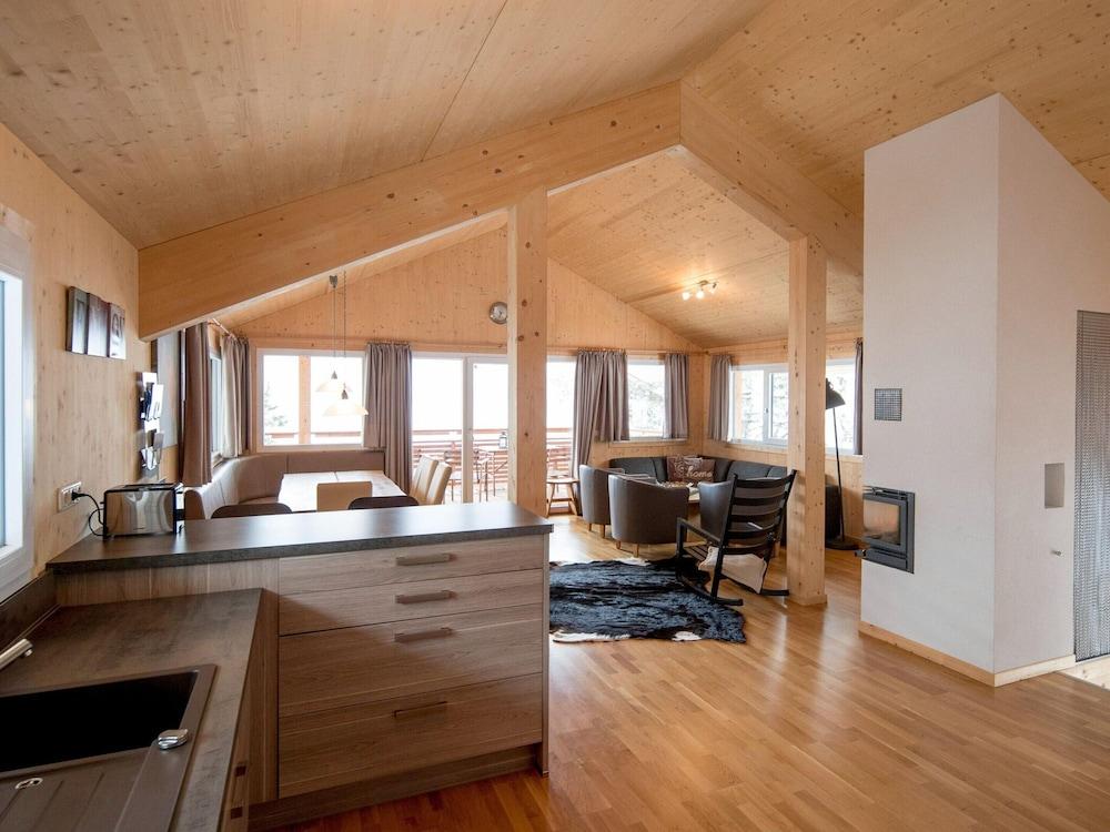 Amazing Chalet With Whirlpool