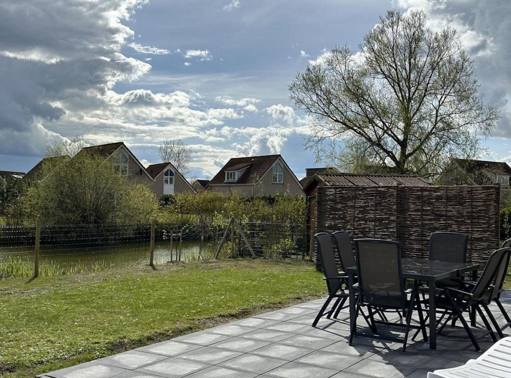 Bungalow in Breskens Near Beach & Lighthouse