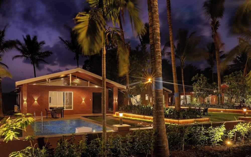 Coco Bliss By Mauli Stays