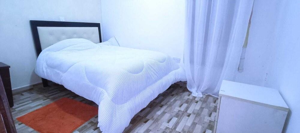 Redhill Cliff Complex