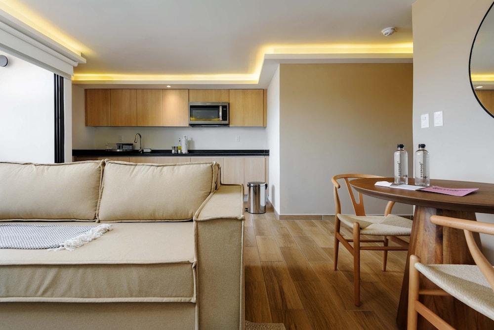 w Stylish Loft w/ Balcony in Colima