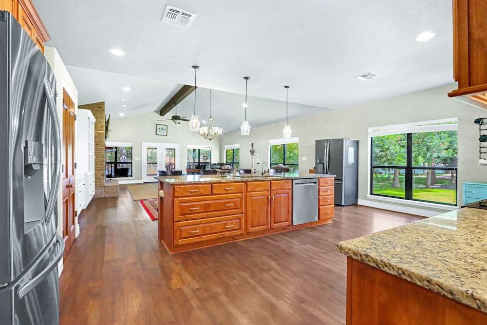 Beautiful Lakefront Cabin Something For Everyone