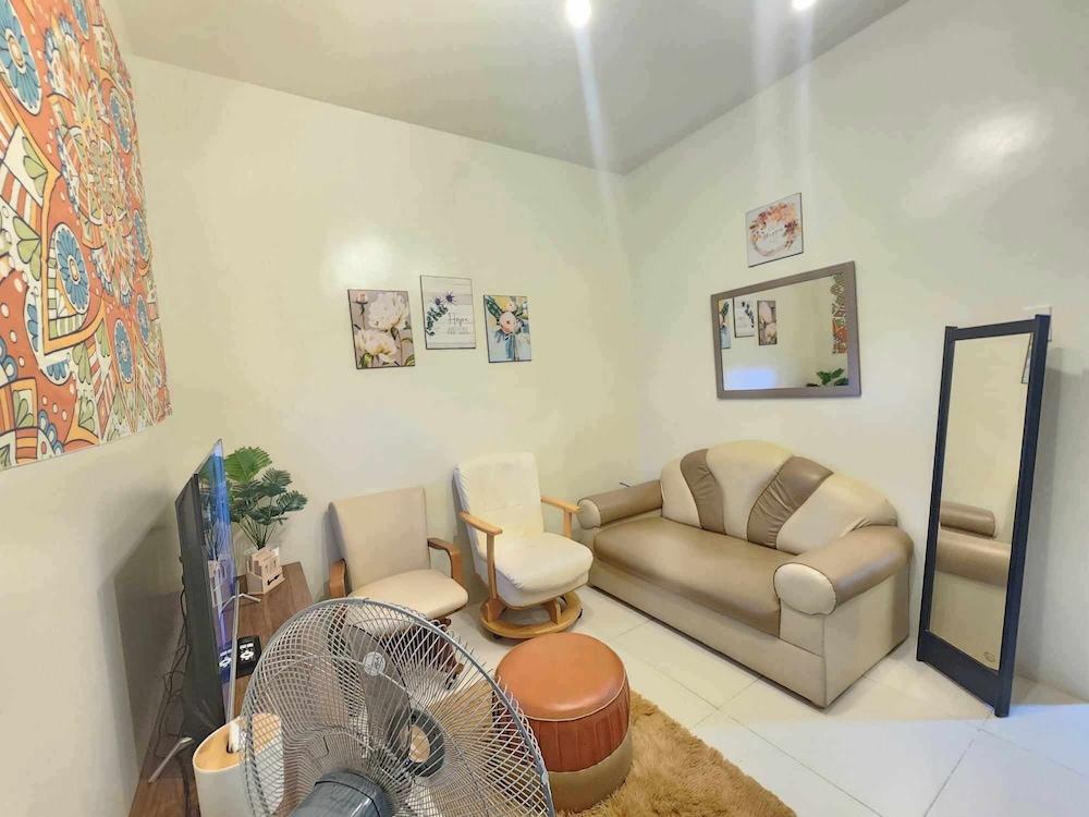 1 Bed Flat - Pool - Parking - Wifi