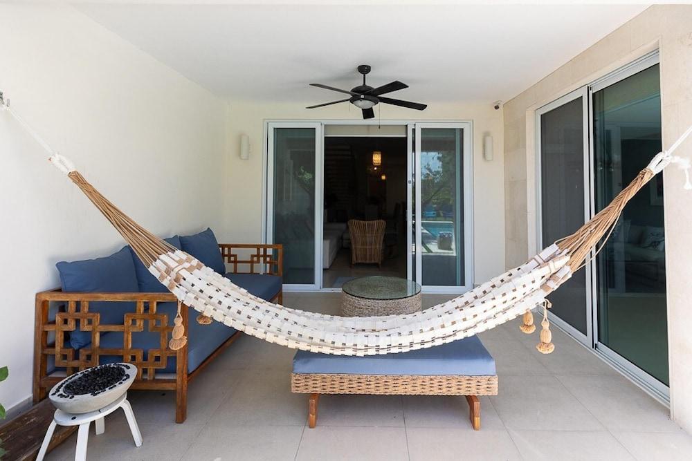 Villa Rossana by Acomodo