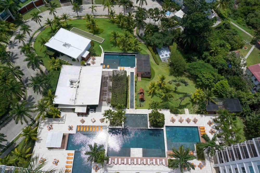 The Big Family Condo by Acomodo