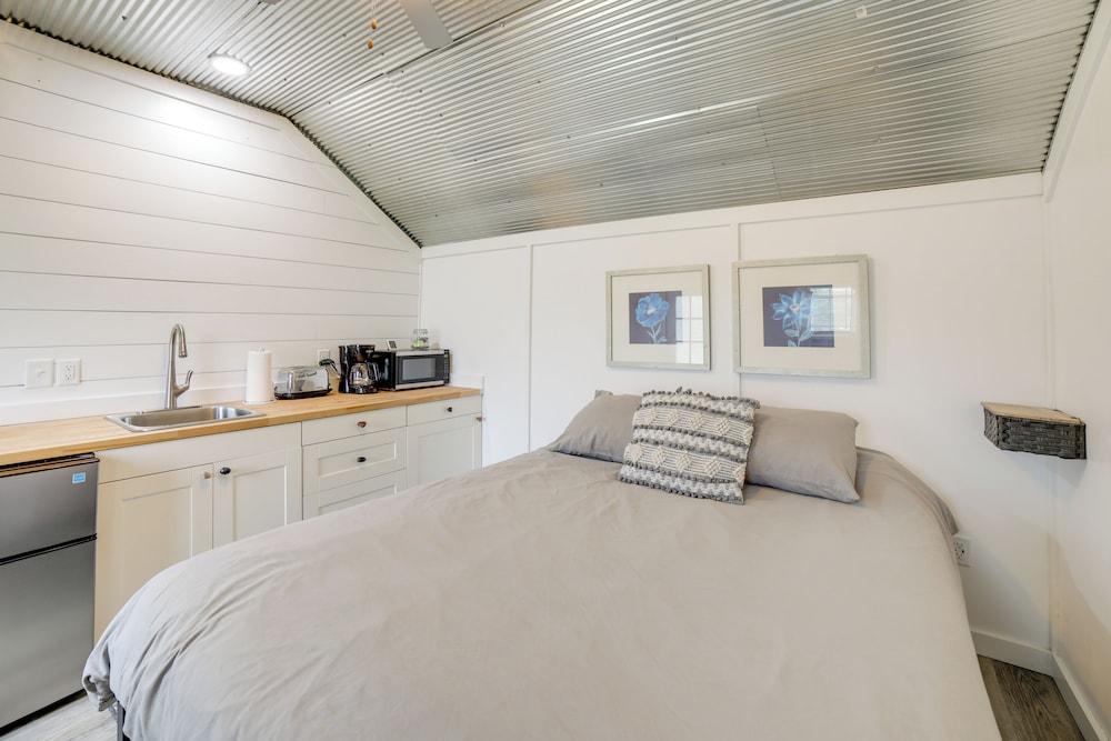 Dumont Lake Studio: Boat, Fish & Unwind!