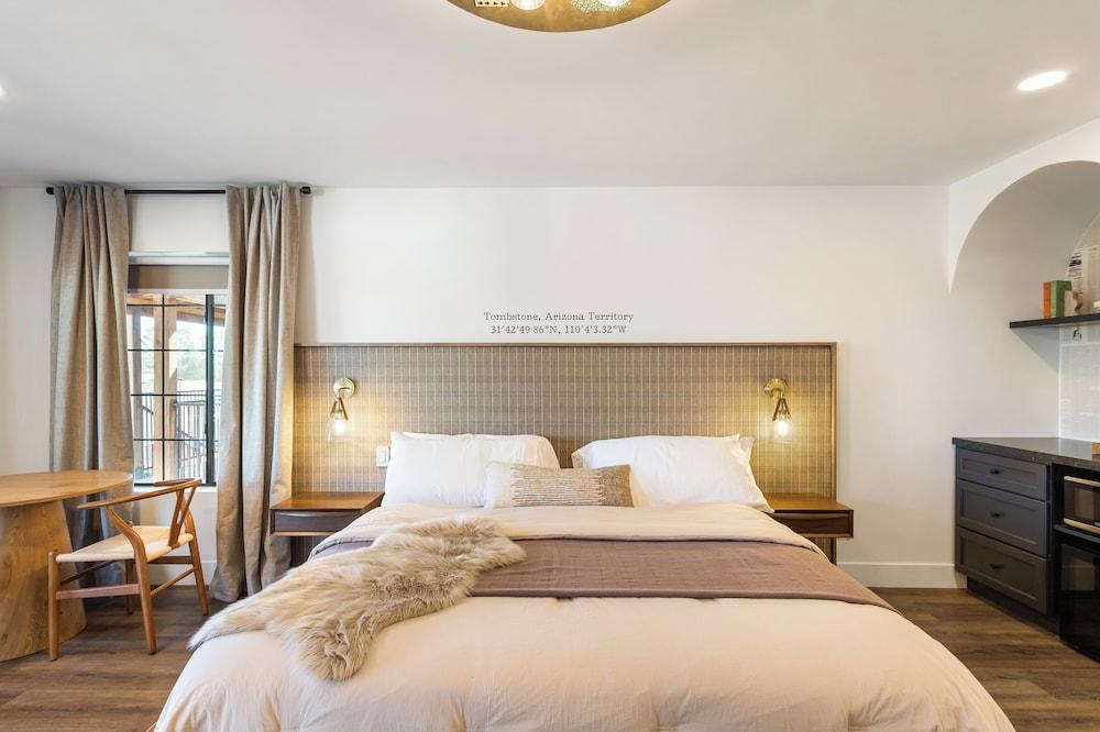 Inn History Tombstone