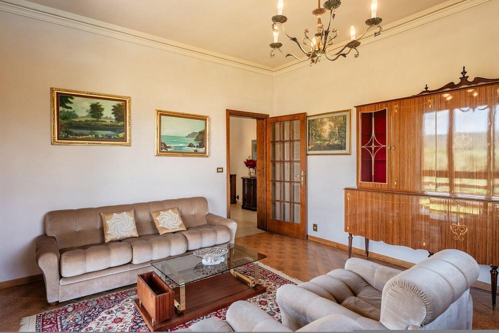 Casa Delle Querce in Lucca