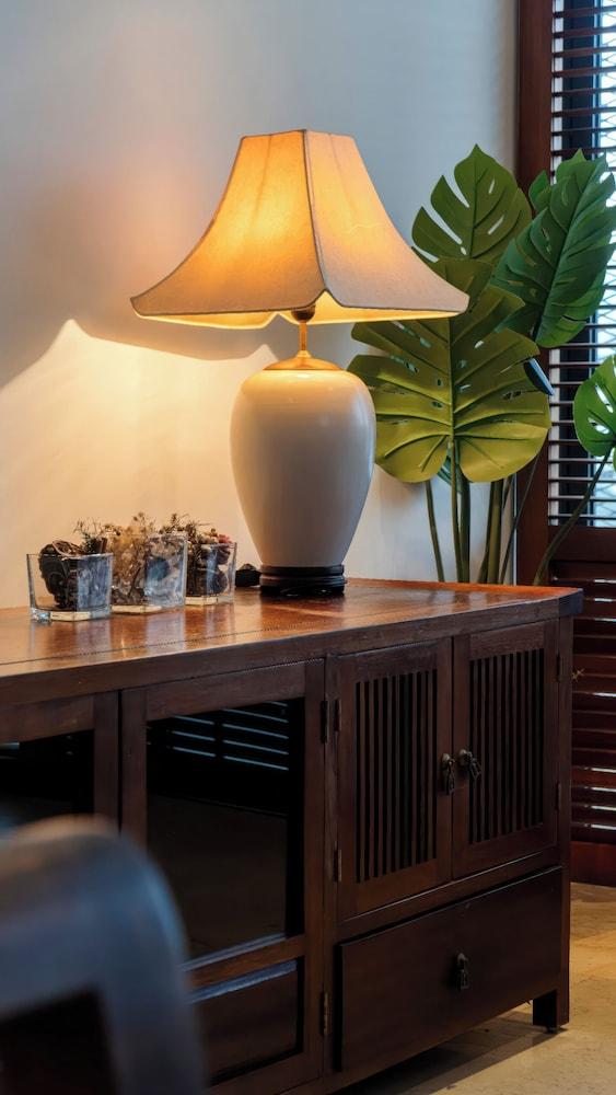 Avalon Saigon District 1 - Independence Palace