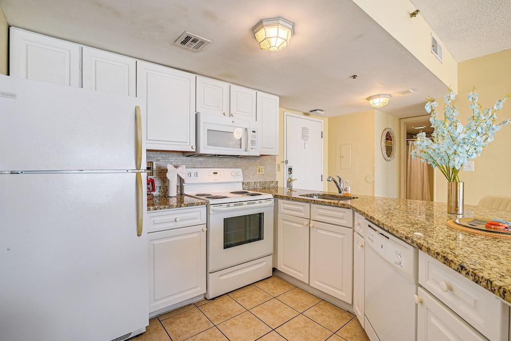 Oceanfront Condo w/ Resort Perks in Myrtle Beach