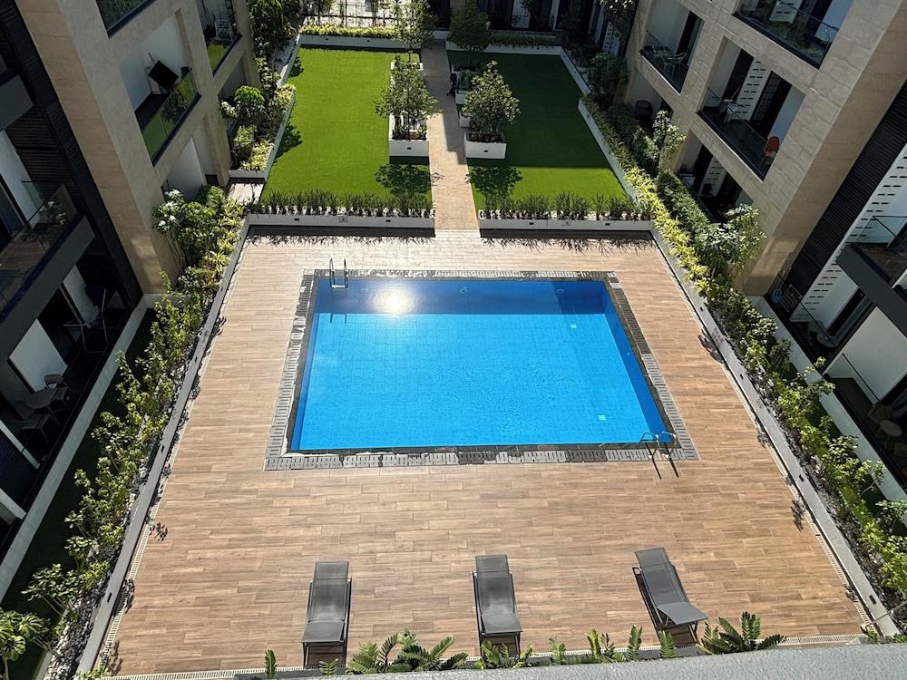 Embassy Gardens premier home